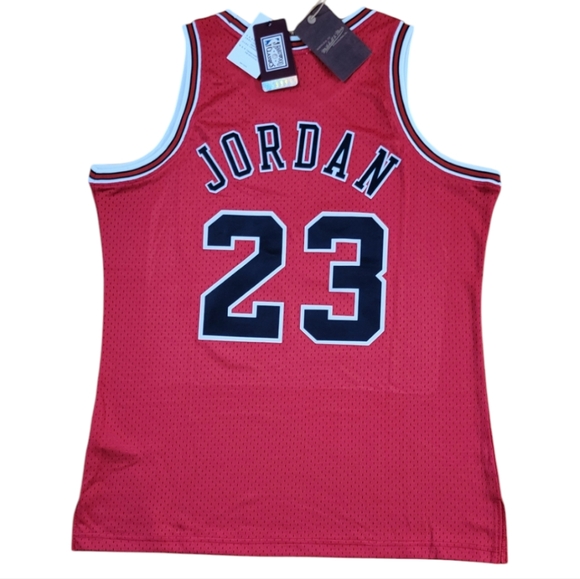Michael Jordan Jersey Chicago Bulls - Picture 2 of 6